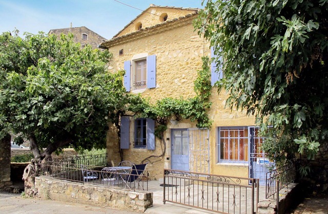 Stunning private villa for 4 people with WIFI, TV, terrace, pets allowed and panoramic view
