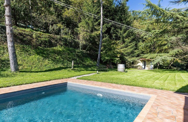 Stunning private villa with WIFI, private pool, TV, patio, panoramic view, close to Greve In Chianti