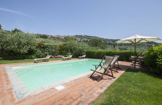 Stunning private villa for 13 guests with A/C, WIFI, private pool, TV, terrace and panoramic view