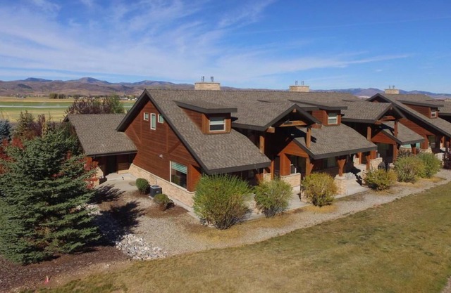 Stunning Townhome on 14th Tee Box with Three Master Suites