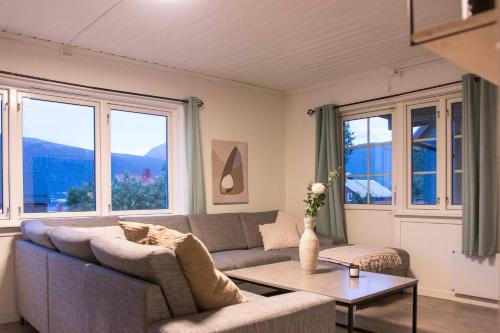Stylish 2BR Stay in the Heart of Tromso