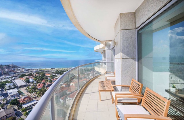 Stylish 3BR Amazing Sea View W/Parking by HolyGuest