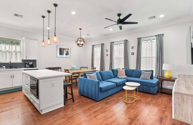 Stylish 3Br w Parking and Balcony~Walk Everywhere!