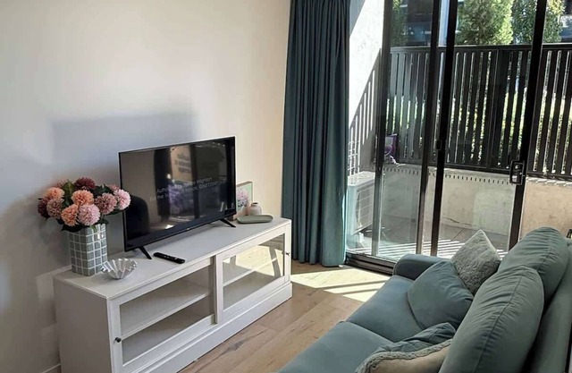 Stylish Apartment in Canberra CBD