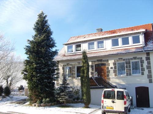 Stylish apartment in Stormbruch with garden