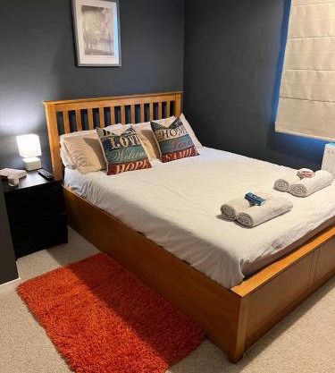 Stylish Double Room in shared apartment in Oxfordshire