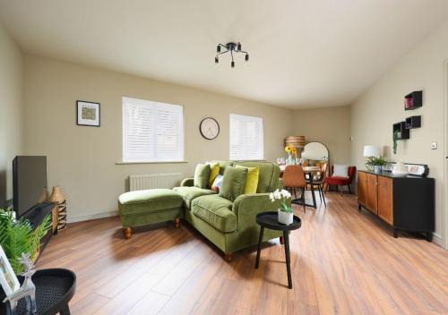 Stylish Flat With Sofa Bed in Malmesbury!