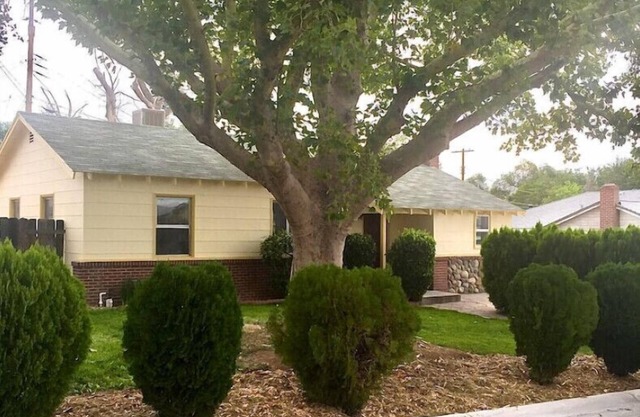 Stylish home near UNR and fairgrounds