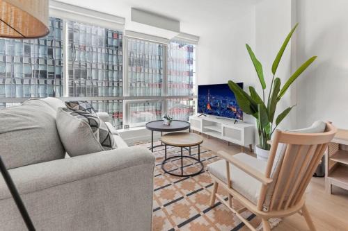 Stylish LA studio Prime Location
