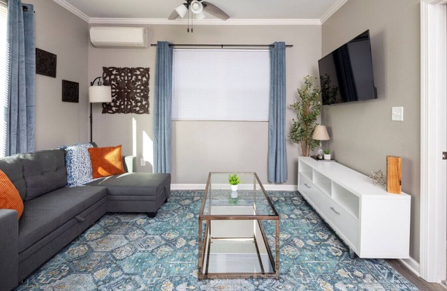 Stylish Little Rock Downtown Escape | Sleeps 7
