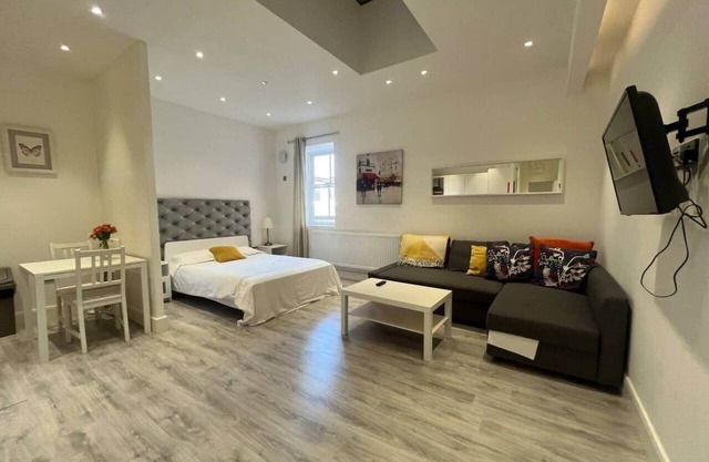 Stylish Studio w/Lift Prime Maida Vale Location