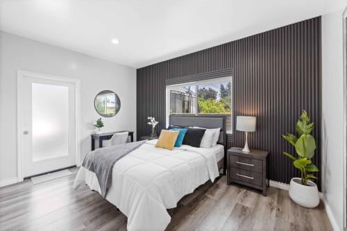 Stylist Home In Convenient Location!