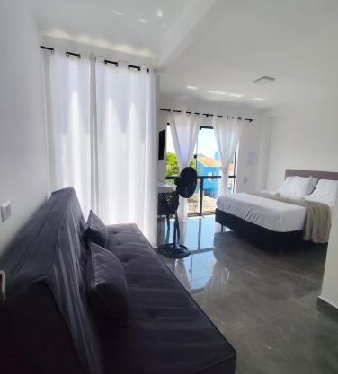 Suíte 25 família Praia de Leste