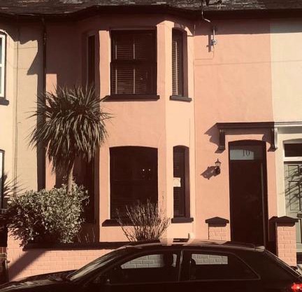 Suffolk pink house, Newmarket town centre