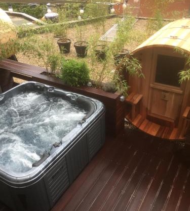 Suite 40 Jacuzzi & Sauna by Malmedreams