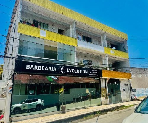 Suite climatizada em Ap compartilhado na ponta da areia