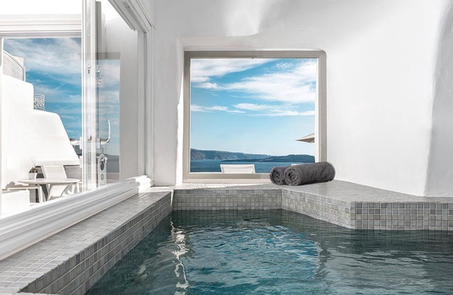 Suite with Private Hot Tub