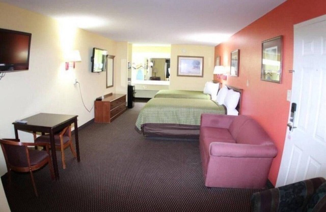 suites in Hawkinsville Ga