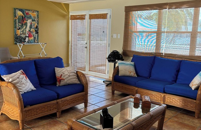 Summer All Year Long! WiFi, Smart TV, Exclusive Area.