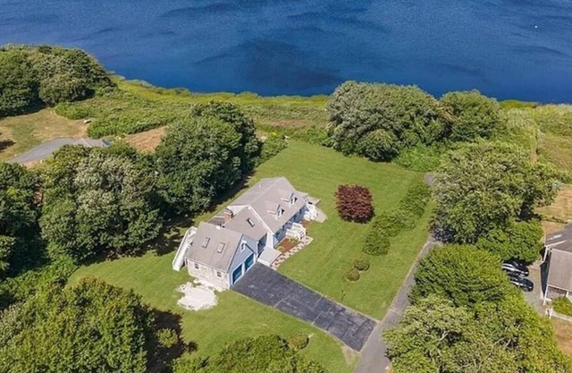 Summer Oasis, Water Views, Walk to Beach!