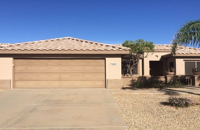 Sun City Grand Home perfect for Snowbirds.