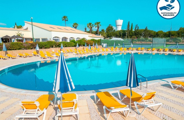 Sun, Comfort & Pools in Portimão