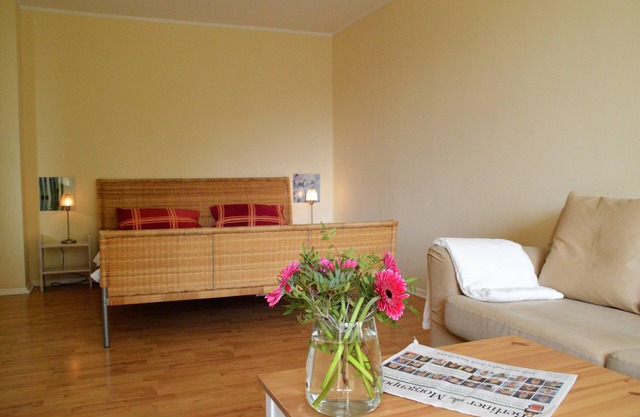 Sunny and quiet In the heart of Schöneberg/near Kudamm with a large balcony