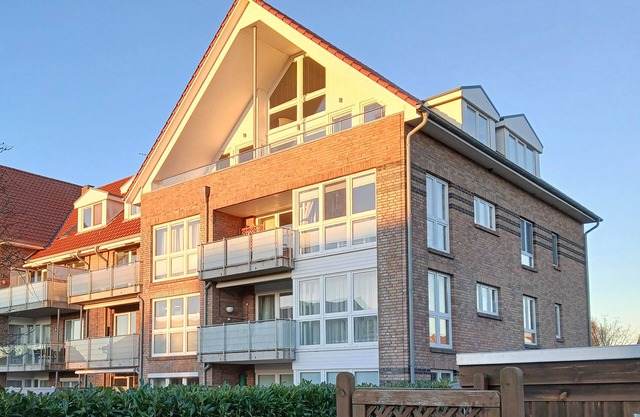 Sun deck vacation apartment on Schönberg beach