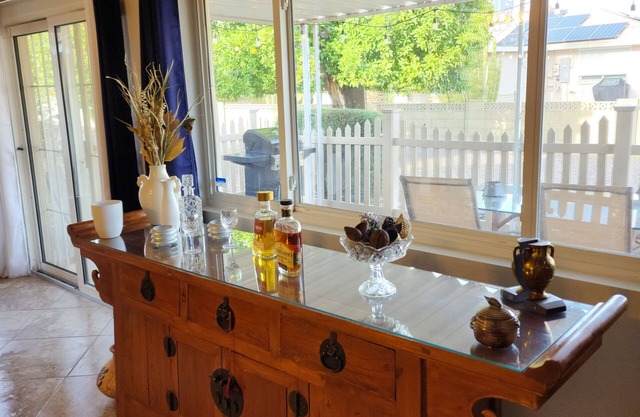 SUN, SUN, SUN! Enjoy spacious home in Sun City Arizona