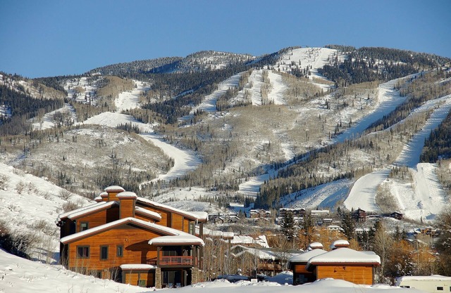 *Sundance Creek 103* Walk to Shops, Dining & Groceries, Hot Tub, Garage, W/D