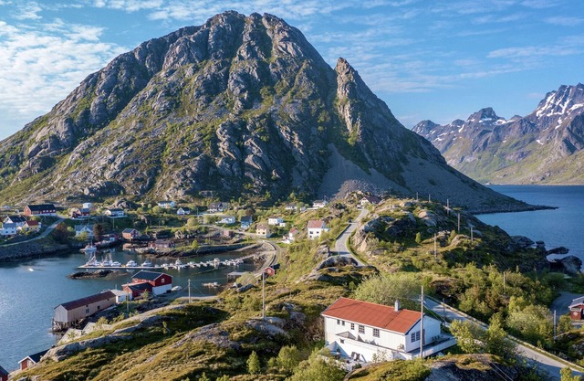 Sundet Lofoten Holiday House - Sea & Mountainview