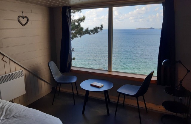 Sunny maisonette with stunning sea view for 2 people