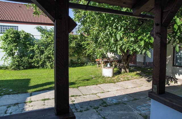 SUNNY ROOMS. SOFT BEDS