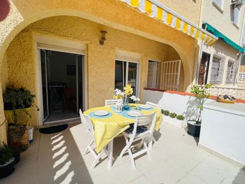 Sunny, South-Facing & Welcoming