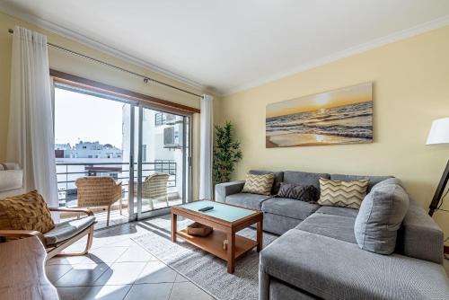 Sunnyside Suite-Portimão (Great beaches & Nearby Golfing)