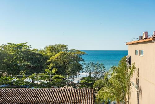 Sunrise 43 - 2 Bedroom Ocean View Condo