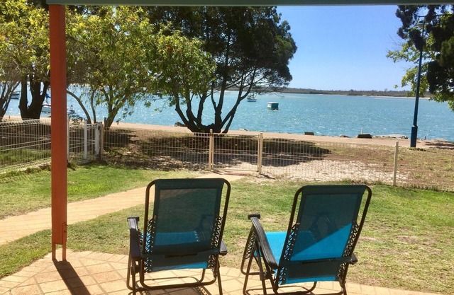 Sunrise Whole House - Burrum Heads-5BR-Air Con-Pets Welcome