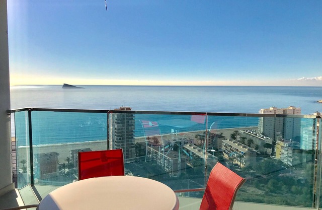 SUNSET AND RELAX R103