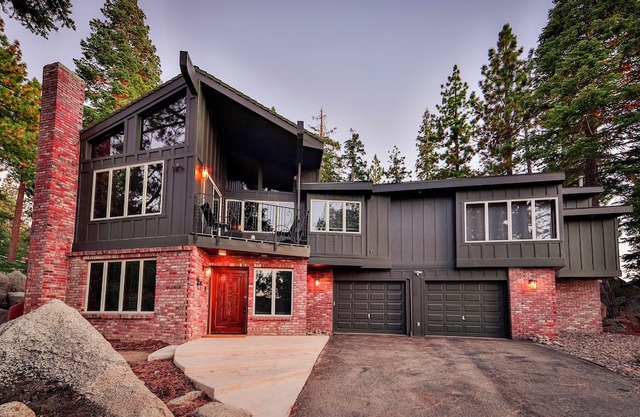 Sunset Cove – Chic Tahoe Retreat
