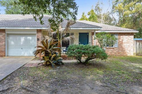 Sunset Getaway Spacious Retreat Near Beaches & Local Attractions