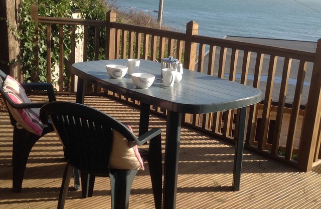 Sunset Ridge villa with sea view, beach, cafes, shops within walking distance