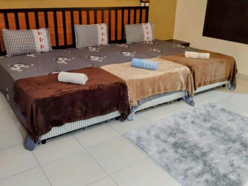 Sunset studio apartment Goldcoast morib