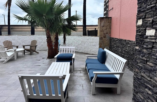 Super 8 by Wyndham Corpus Christi Airport