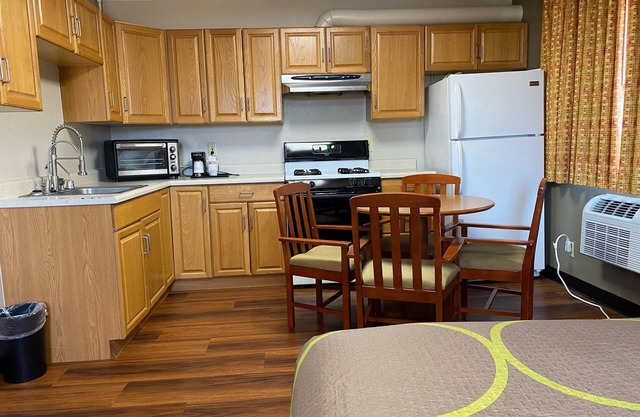 Super 8 by Wyndham Liberal KS