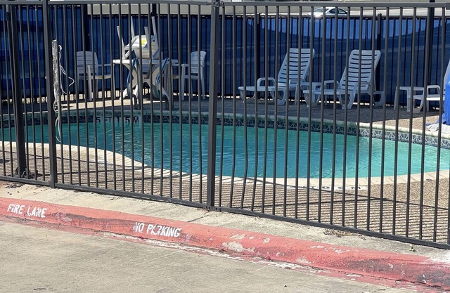 Super 8 by Wyndham San Antonio Downtown NE