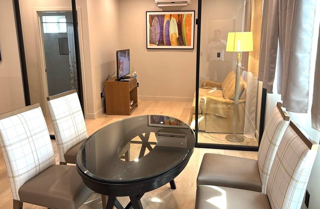 Superb 3-bedroom Apt in vibrant Los Angeles