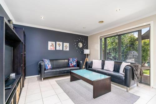 Superb 3BR Townhouse near Town Centre - Hosted by Canstay