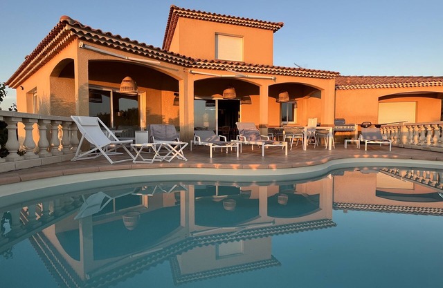 Superb air-conditioned villa with private pool and breathtaking sea/mountain views