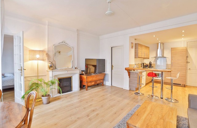 Superb apartment in the historic center of Hyères Les Palmiers.