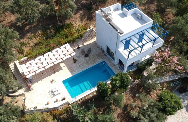 Superb seaview with infinity pool